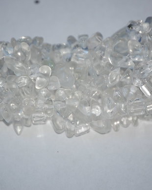 LBH35 - bratara sticla alba chips