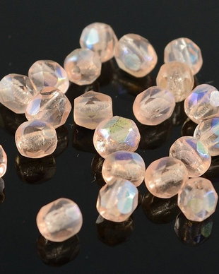 C P4 Cristal fatetat roz 4mm
