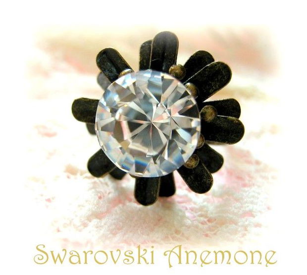 SWAROVSKI ANEMONE