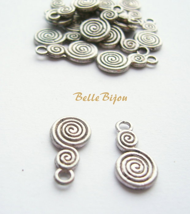 Spirala argintie antichizata 2x9x17 mm