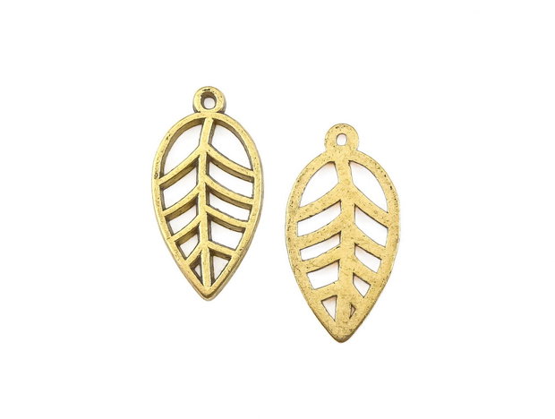 Charm frunza, finisaj auriu antichizat, 22,5x11,5 mm (cod 9-372)