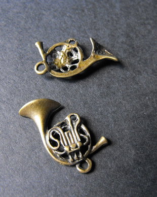 PANDANTIV  BRONZ - 23 X 16 MM