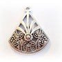 1b Charm decupat,gravat argintiu antichizat ,20x25(spa 06)