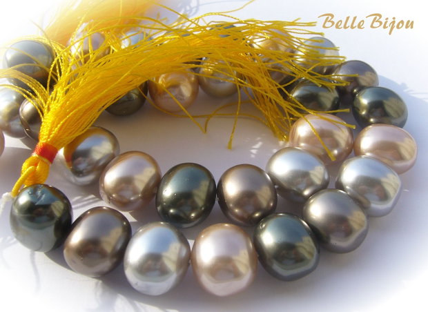 (4 b) Perle tip Mallorca in 4 culori aprox 15x14x12.5 mm