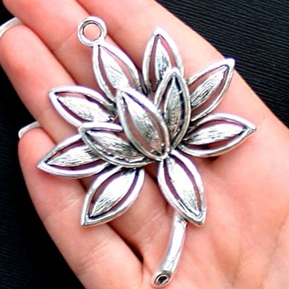 1b Pandantiv aliaj , finisaj antique silver, 68x58mm (spa 10)