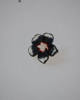 LFF157 - floare fimo negru cu alb