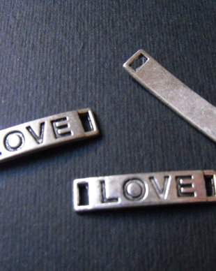 LINK ''LOVE'' - 28 X 6 MM