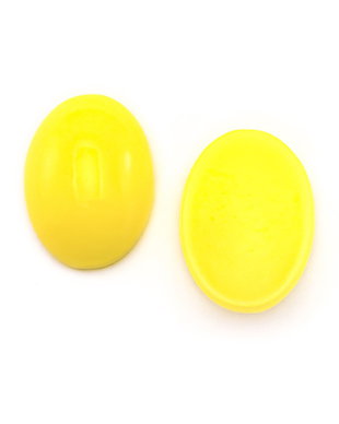 Cabochon rasina oval,  18x13x8 mm (cod 21-35)