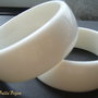 Baza de bratara alba din acril 6x24 mm, diametrul interior aprox 64 mm