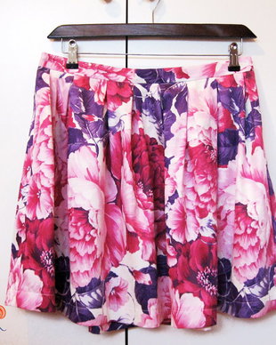 Happy, happy day skirt - pentru comanda