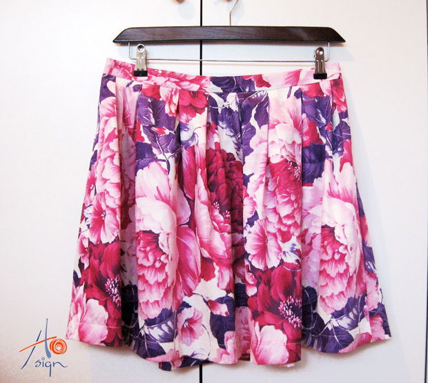 Happy, happy day skirt - pentru comanda