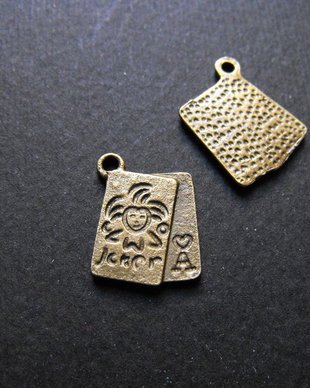 PANDANTIV BRONZ - 16 X 13 MM
