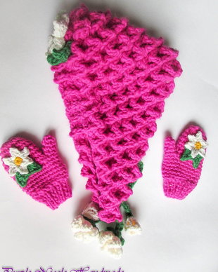 Set fetite caciula si manusi Zana Floricica