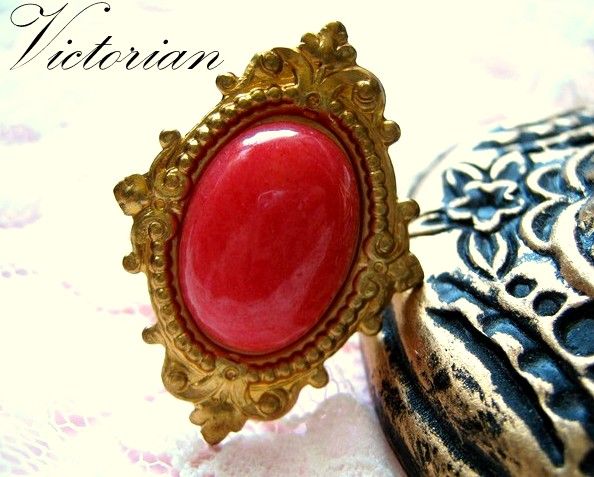 VICTORIAN RING