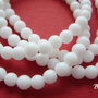(10 b) Agate albe aprox 5 mm