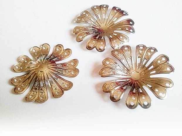 1b element decorativ filigranat argintiu inchis 40mm