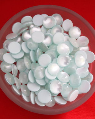 *** Cabochon rasina de 10 mm ***