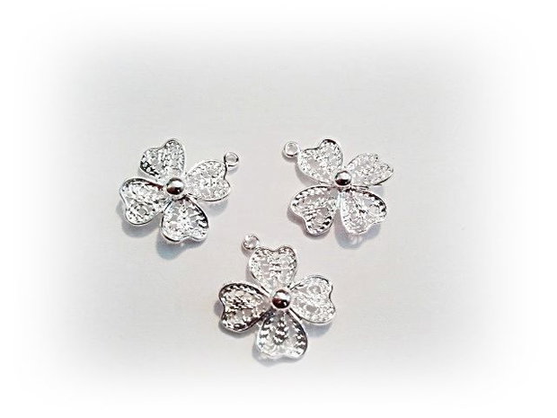 1b charm / pandantiv trifoi placat argint 21x18mm (sp 67)