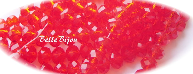 (10 b) Cristale fatetate din sticla rosu intens aprox 8x6.5-7 mm