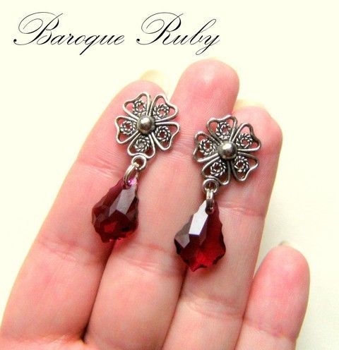 BAROQUE RUBY