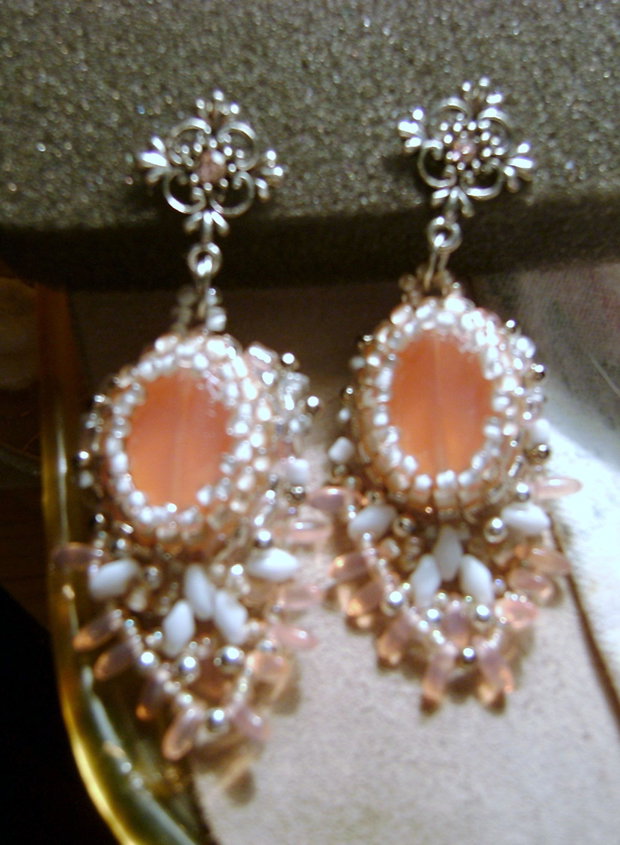 White superduo- frosted Rosaline-pink oppalit