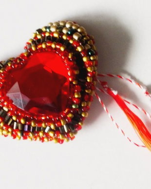 Brosa inimioara - Martisor