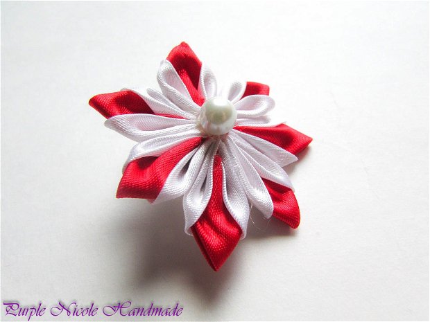 Brosa Red Star  - floare textila kanzashi