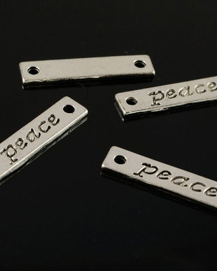 U798 Conector "peace" argintiu antic 26x5mm