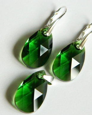 Swarovski - Pearl Dark moss green