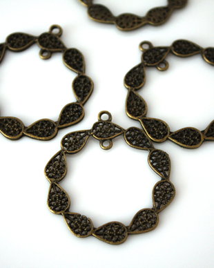 *** Accesoriu bronz ***