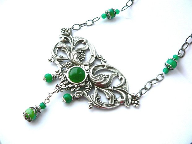 Victorian jade ornament