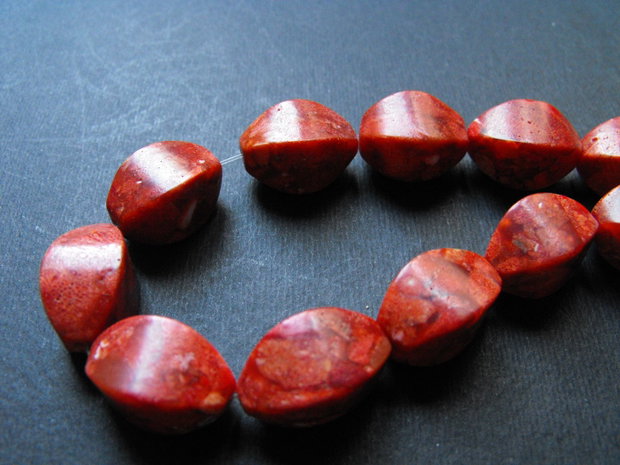 CORAL POROS CARAMIZIU - 20 X 12 MM