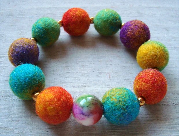 Colorful bracelet