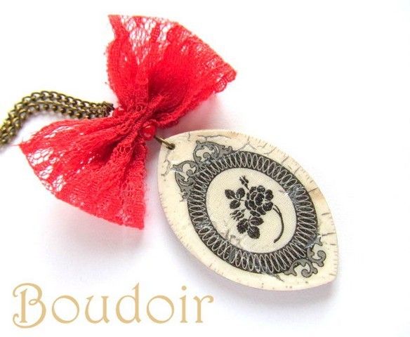 BOUDOIR - COLIER VINTAGE CU FUNDA DANTELA