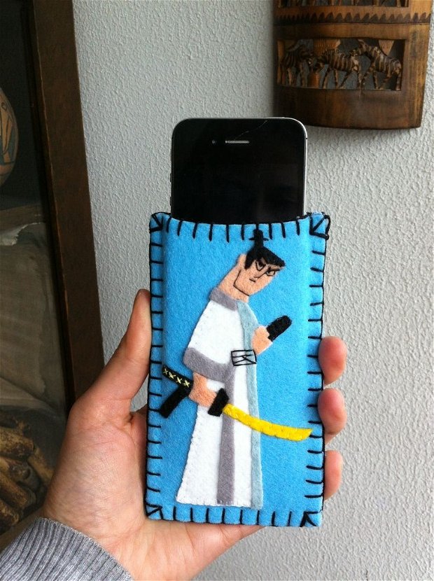 Husa telefon handmade, cu figurina Samurai Jack
