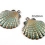 3472 - 2buc Pandantiv scoica bronz verdigris