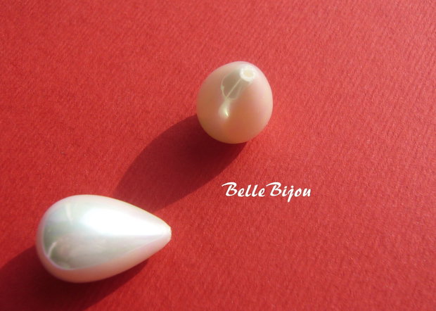 (2 buc) Picaturi albe din perle tip Mallorca semigaurite aprox 12x18 mm 2