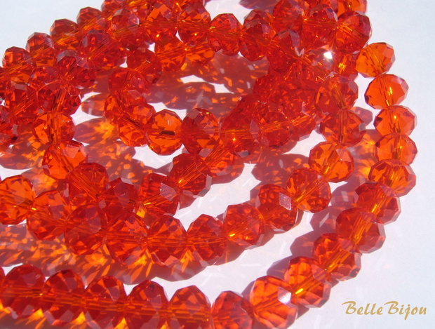 Cristale din sticla fatetate rosu - corai aprox 10x8 mm