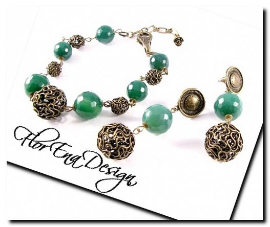 F1006 - Bratara agate verde padure si bronz Rezervat Ad.V.