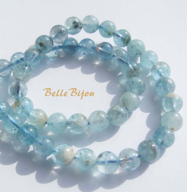 Aquamarine aprox 6 mm