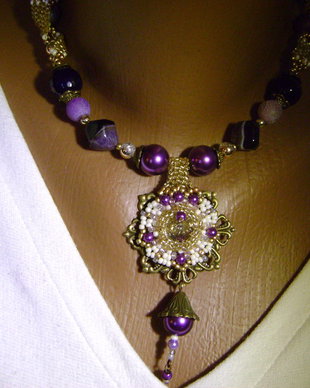 PROMOTIE ;set royal / elegant (colier cu pand.,cercei, inel) UN CADOU UNIC 49 LEI