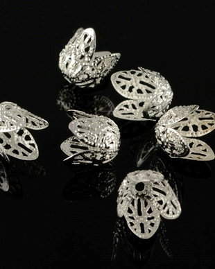 E915 (1b)Capacele filigran, argintii, 11x10mm