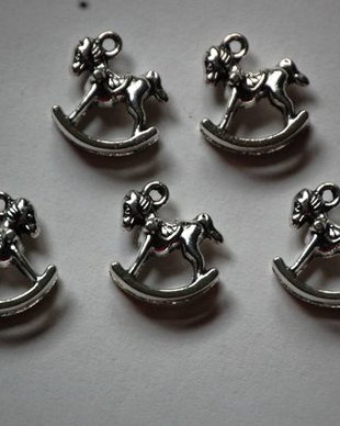 LPA17 - pandantiv calut, 12x14x4 mm