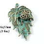3562 - Pandantiv bronz patina verdigris frunza gargarita