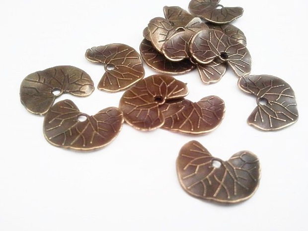 1b charm finisaj bronz frunza de lotus 16x12mm (bz 52)