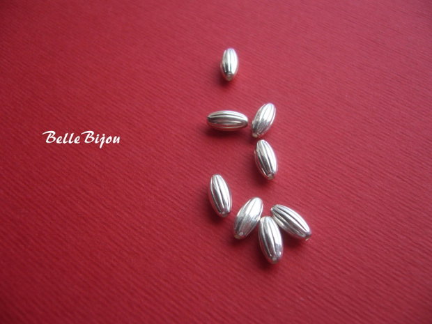 Margele argintate ovale 4x8mm