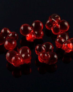 AB927.11 Fluturasi acril rosu, transparenti 12.5x15.5x9mm