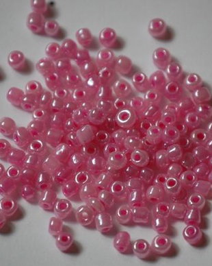 LMN401 - (50g) margele nisip roz inchis 4 mm