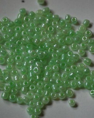 LMN402 - (50g) margele nisip verde deschis 4 mm