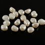 PE928 Perle de cultura albe neregulate aprox.10x8mm